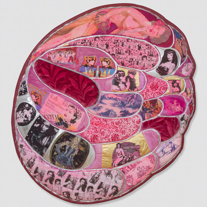 Leda Catunda, MG - Mulheres Gostosas, 2014, Acrílica sobre tela, tecido e couro, 180 x 160 cm. Photo: Eduardo Ortega, Cortesia Galeria Fortes Vilaça