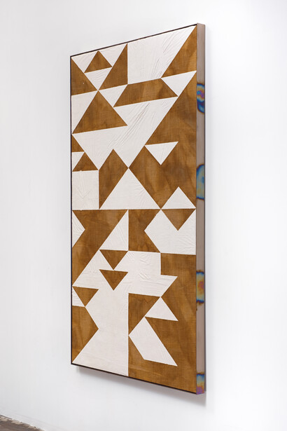 Mark Hagen, Dilutants and Mannerists, 2014, Acrylic through burlap, titanium frame anodized with Diet Coke, 72 3/4 x 48 3/4 x 2 inches (framed), © Mark Hagen - Photographer unknown, all rights reserved,
Courtesy of the Artist and Almine Rech Gallery