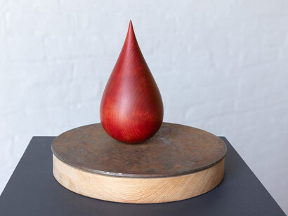 Benjamin Heller, Red drop, 2024. Courtesy of Robin Rice Gallery