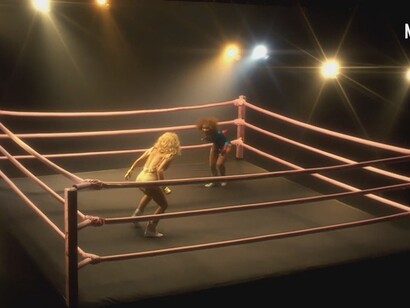 Una campaña genial: Marta Sánchez frente Vicky Larraz