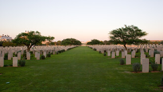 Segmento del cementerio de Gaza, producto de la guerra en 2008-2009