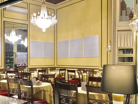 Allestimento del caffè Cucchi