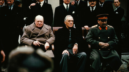 Churchill, Roosevelt y Stalin en la Conferencia de Yalta, donde se fraguó el concepto de Naciones Unidas