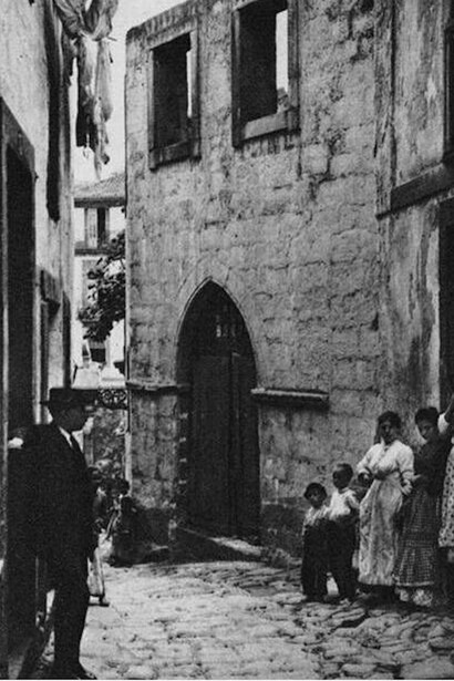 Imagem antiga da Casa dos Vinte e Quatro