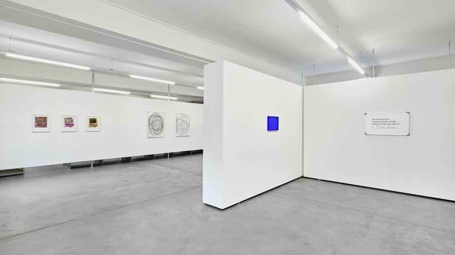 Verschiedene künstler, Words, ausstellungsansicht. Mit freundlicher genehmigung der Edition VFO