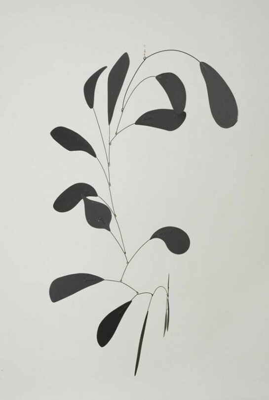 Alexander Calder, Untitled, c. 1944. Collection Museum of Contemporary Art Chicago, gift of Mary and Earle Ludgin Collection. © 2013 Calder Foundation, New York / Artists Rights Society (ARS), New York. Photo: Nathan Keay, © MCA Chicago.