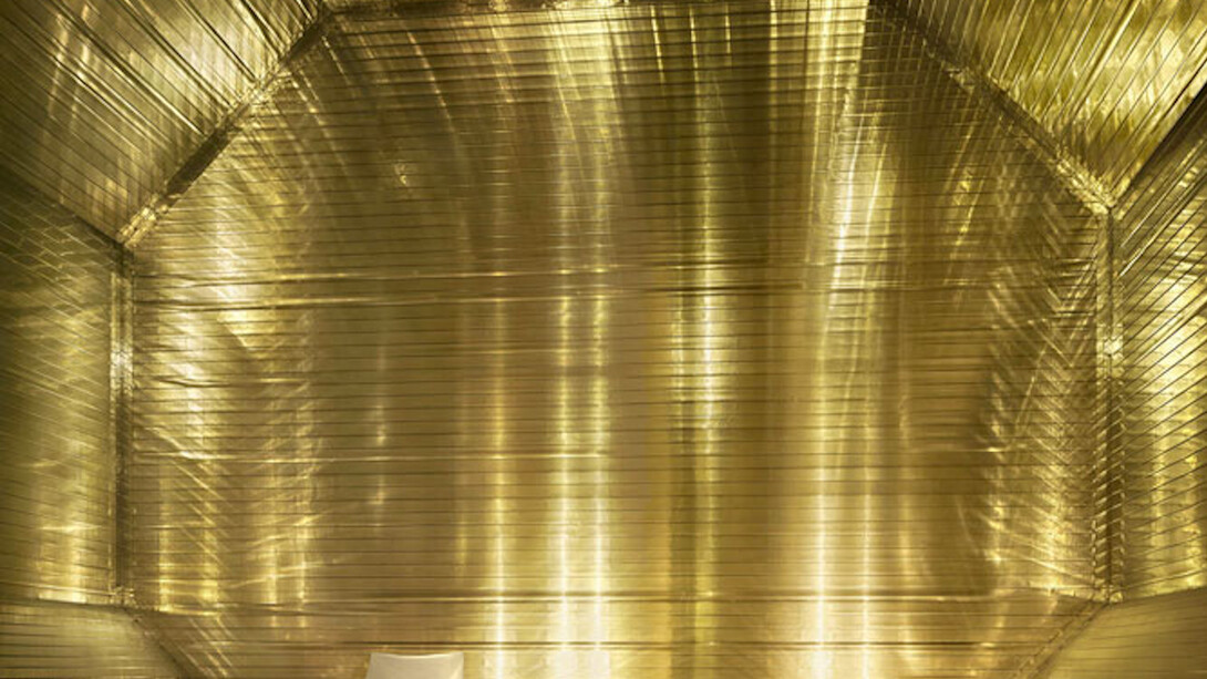 Andreas Gursky, Katar/Qatar, 2012, Inkjet print, 98 × 132 13/16 × 2 7/16 inches, framed (249 × 337.3 × 6.2 cm)
© Andreas Gursky/Artist Rights Society (ARS), New York/VG Bild-Kunst, Bonn. Courtesy of Gagosian

