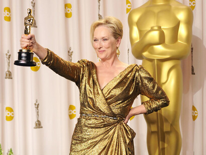 Meryl Streep, es una actriz y cantante estadounidense. Ha sido galardonada en tres ocasiones con el Premio Oscar