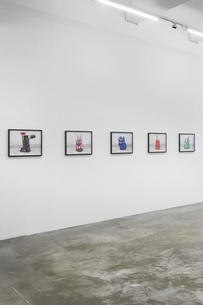 Ausstellungsansicht „Absurde Routinen“, Foto: Jens Ziehe