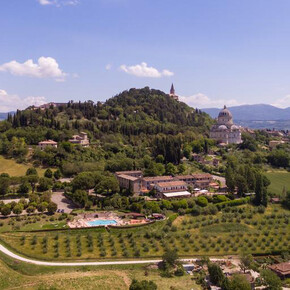 Panoramic view on the Hotel Bramante, where Todi-week will be held