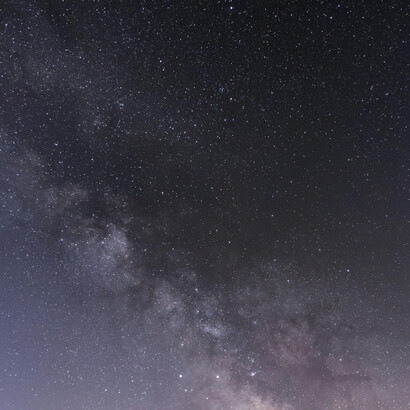 Los astronautas encarnaban el espíritu de exploración, convirtiéndose en símbolos de una humanidad que aspiraba a dominar lo desconocido