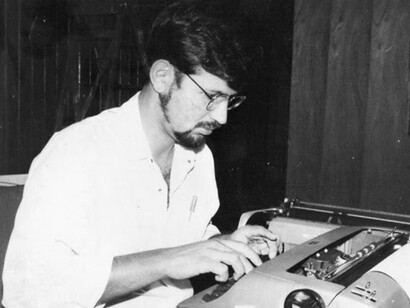 Cuando servía como coordinador de noticias en Radio Monumental en 1983