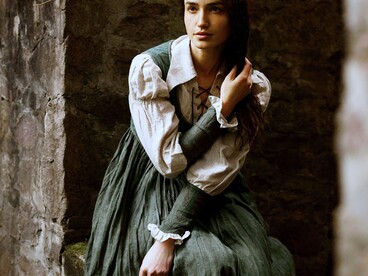 Nella moda rinascimentale gli abiti verdi più intensi erano apprezzati dalle classi agiate per la loro eleganza e rarità