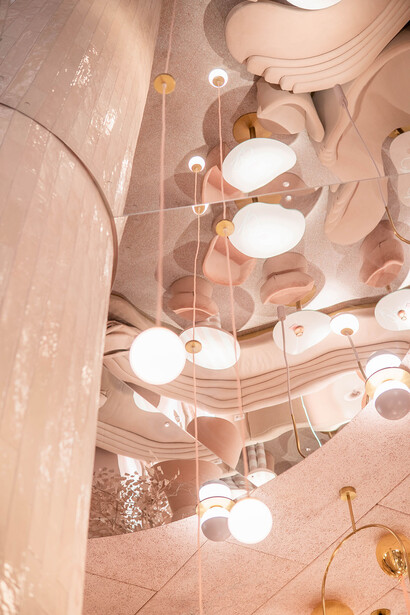 Elementos decorativos del Beverly Café en Valencia, España