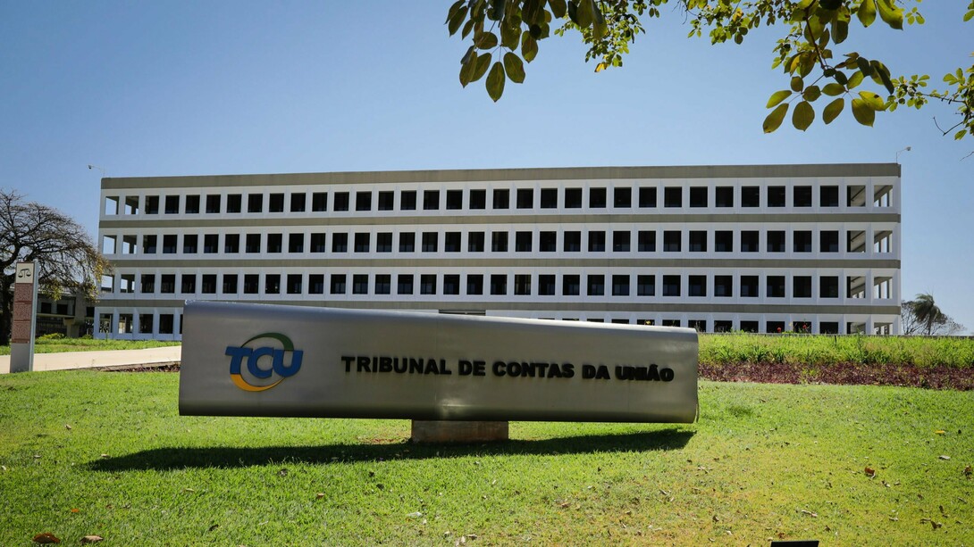 Tribunal de Contas da União (TCU), em Brasília, órgão responsável pela fiscalização e pelo controle da aplicação dos recursos públicos. A atuação das instituições de controle é fundamental para assegurar transparência, conformidade e responsabilidade na execução de políticas públicas para que alcancem seus objetivos e produzam resultados para a sociedade