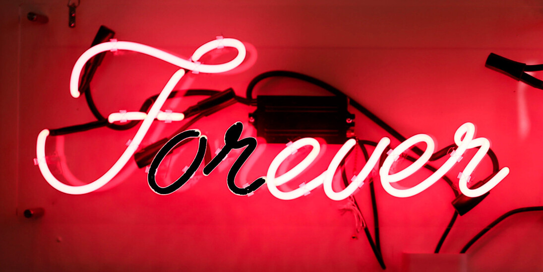 Stefano Serretta, Forever, 2017, neon. 
