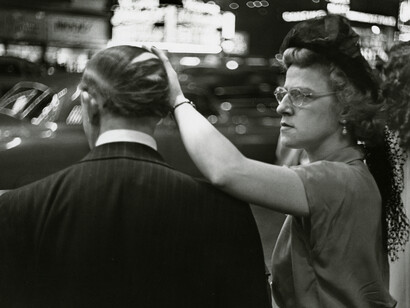 Louis Faurer, New York, NY, 1948-49
© Estate of Louis Faurer. Courtesy Deborah Bell Photographs and Howard Greenberg Gallery, New York.