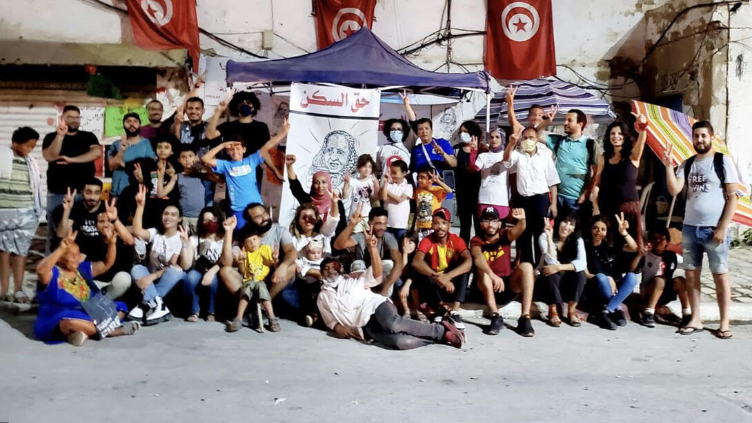 Gentrifiers only harm low-income families by disrupting the social fabric of neighborhoods