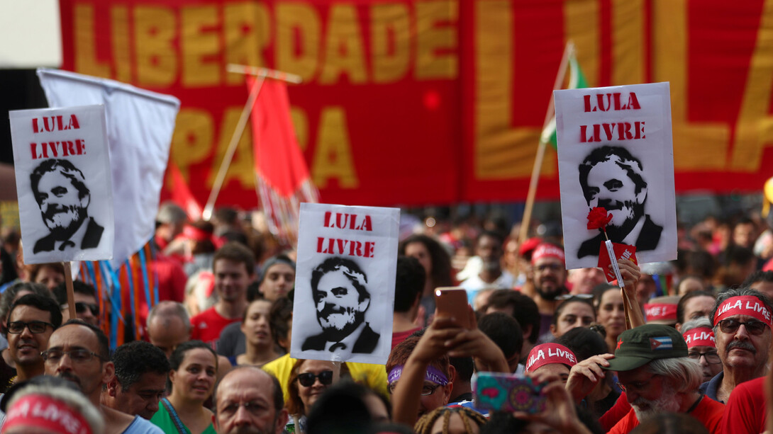 "Free Lula"