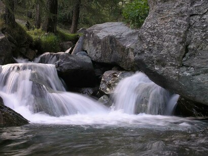 Una cascatella nel fiume Tanaro