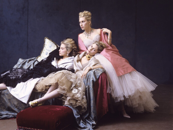Pia Getty, la principessa Alexandra von Furstenberg e la principessa Marie‐Chantal di Grecia fotografate nel 1995 circa da David Seidner