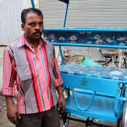 La fatica che fa tutti i giorni un rickshaw wala