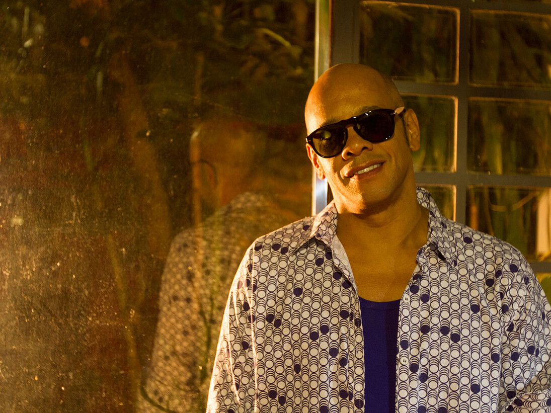 Vander Lee com olhar urbano