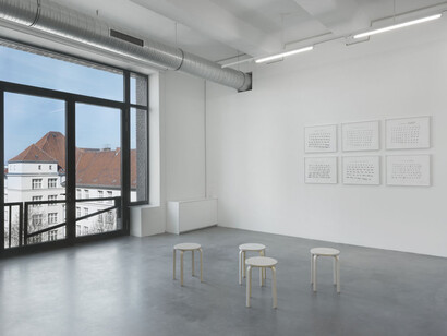 Ausstellungsansicht „Up and Down“, Foto: Jens Ziehe