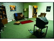 Graham Fagen, Peek-a-Jobby, 1998, Image courtesy of the artist and Matt’s Gallery, London