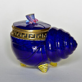 Sèvres Porcelain Manufactory (French, est. 1756). Pair of Pot-Pourris in the form of a Snail, 1763–68. Soft-paste porcelain. Marquess of Cholmondeley, Houghton Hall. Photo: Pete Huggins, by kind permission of Houghton Hall