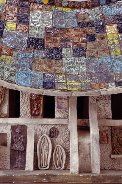 Grayson PerryModel for 'temple for everyone' (detail), 2008Glazed ceramic 77 x 50 x 65 cm 30 1/4 x 19 3/4 x 25 5/8 in © Grayson Perry Courtesy the artist and Victoria Miro, London / Venice (photography Stephen Brayne)