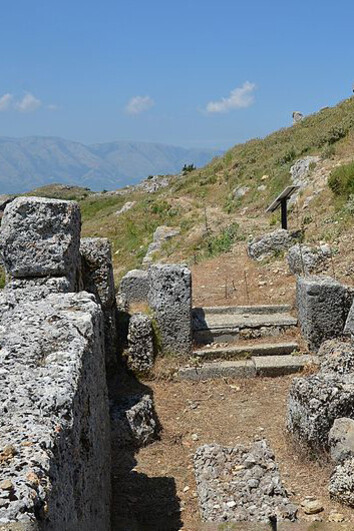 City gate of Amantia, Albania