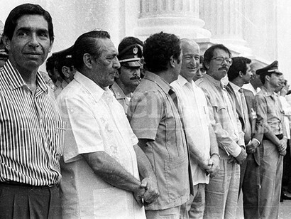 Presidentes firmantes del Acuerdo de Esquipulas II, que definió un número de medidas para promover la reconciliación nacional, el final de las hostilidades, la democratización, las elecciones libres y la paz en la región