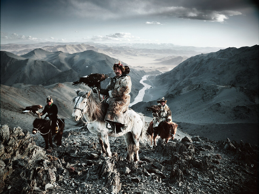 Jimmy Nelson, Altantsogts, Bayan Olgii, Mongolia, 2011 © Jimmy Nelson, courtsesy A.galerie