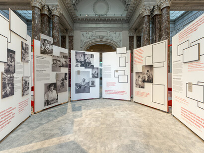 Alles arbeit. Frauen zwischen erwerbs- und sorgetätigkeit, fotoarchiv blaschka 1950–1966, Ausstellungsansicht. Mit freundlicher genehmigung des Haus der Geschichte Österreich