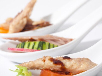 Distintos bocados preparados con melva