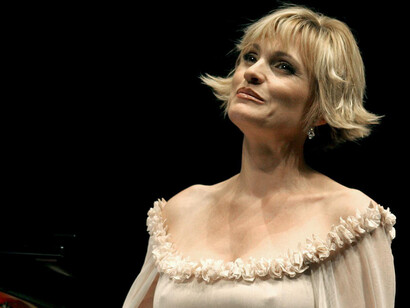 Ainhoa Arteta. Soprano, palabra femenina terminada en -0