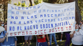 Múltiples discursos se entremezclan en las demandas de los manifestantes que acudieron a la plaza de Colón en Madrid