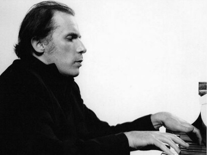 Glenn Gould  
