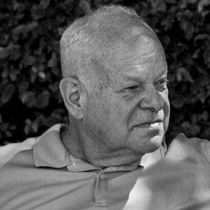 Martin Seligman, en los últimos años se le conoce igualmente por su trabajo e influencia en el campo de la psicología positiva
