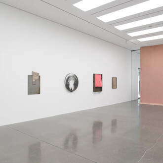 Virginia Overton, Paintings, exhibition view. Courtesy of White Cube