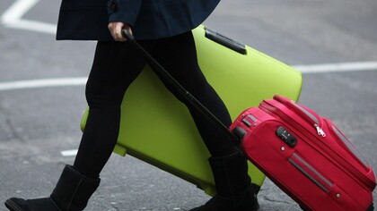 Hacer las maletas para buscarse la vida en otro país