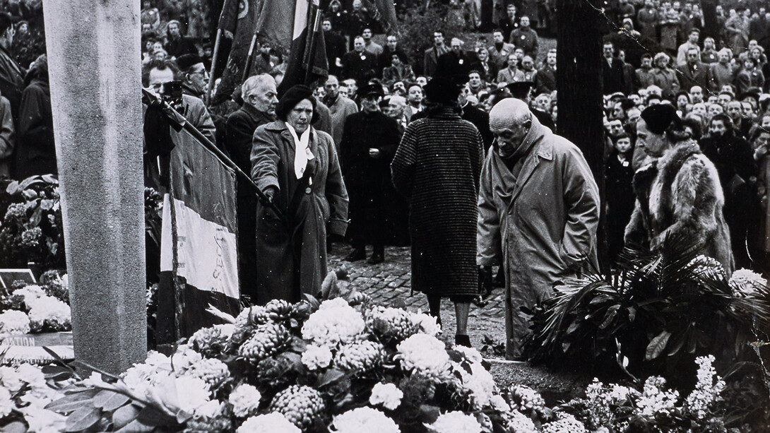 Entierro de Paul Eluard
Museo de Arte e Historia Paul Eluard - Saint-Denis
Cliché : Irène Andréani