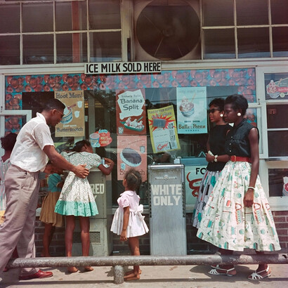 Gordon Parks, At segregated drinking fountain, Mobile, Alabama, 1956. Courtesy of Pace Gallery