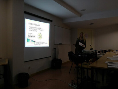 María Teresa López Álvarez impartiendo un curso