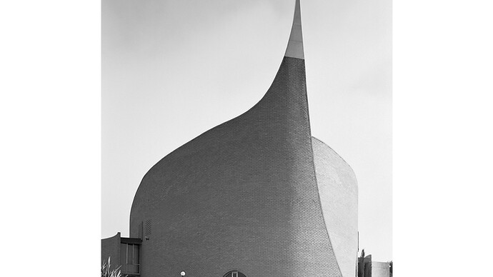 David Goldblatt, Dutch Reformed Church, completed in 1984, Quellerina, Johannesburg, 3 November 1986. Silver gelatin photograph on fiber-based paper. Image: 86 x 110 cm. Frame: 94 x 118 cm. Courtesy the artist and Marian Goodman Gallery Paris
