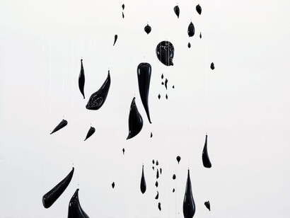 Melissa McGill, Between the two, ll, 2016. Courtesy of Galerie Mazzoleni