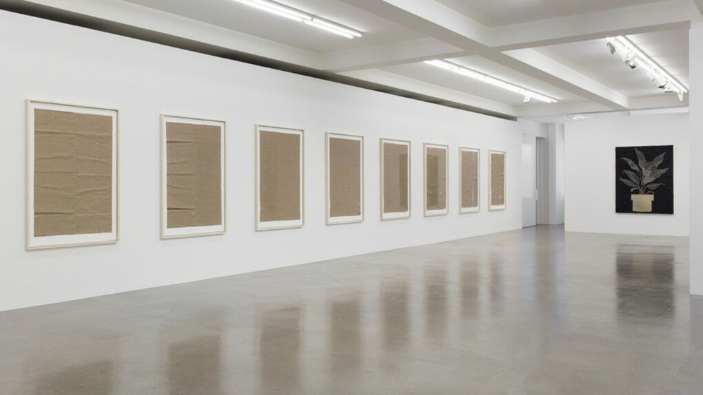 Folds and Faults, Exhibition view. Courtesy of Sprüth Magers