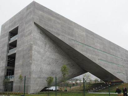 Un nuevo edificio diseñado por la Universidad de Monterrey por Tadao Ando