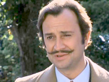 Georges Descrières interpreta Arsène Lupin nell'omonima serie televisiva degli anni '70